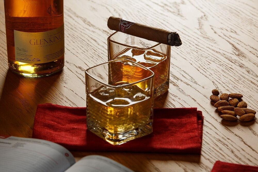 Фото интерьера Тимберика Whisky Night