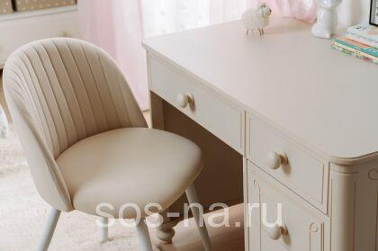 Стол письменный Бетти №3